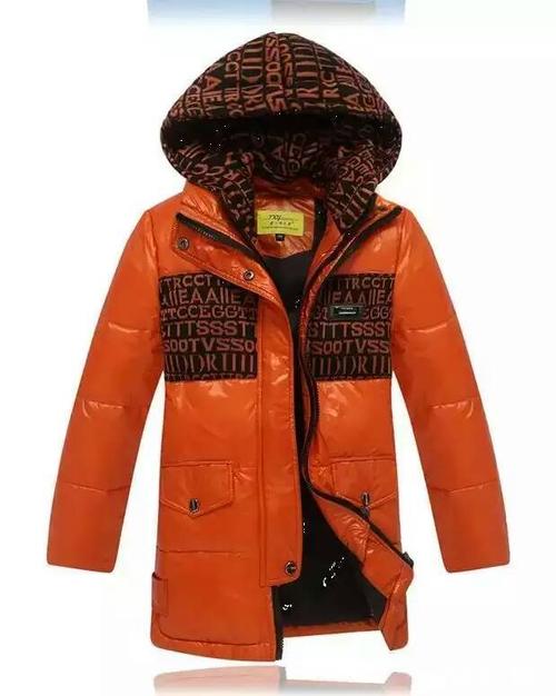 厂家清仓服装货源，低价处理服装鞋帽就找我们